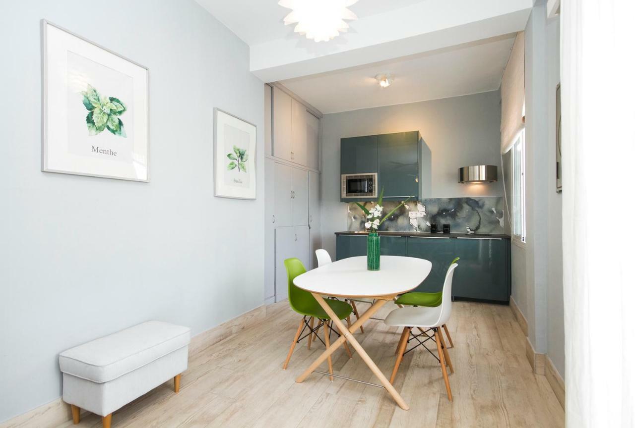 Trendy Penthouse By The Bullring Apartamento Sevilha Exterior foto